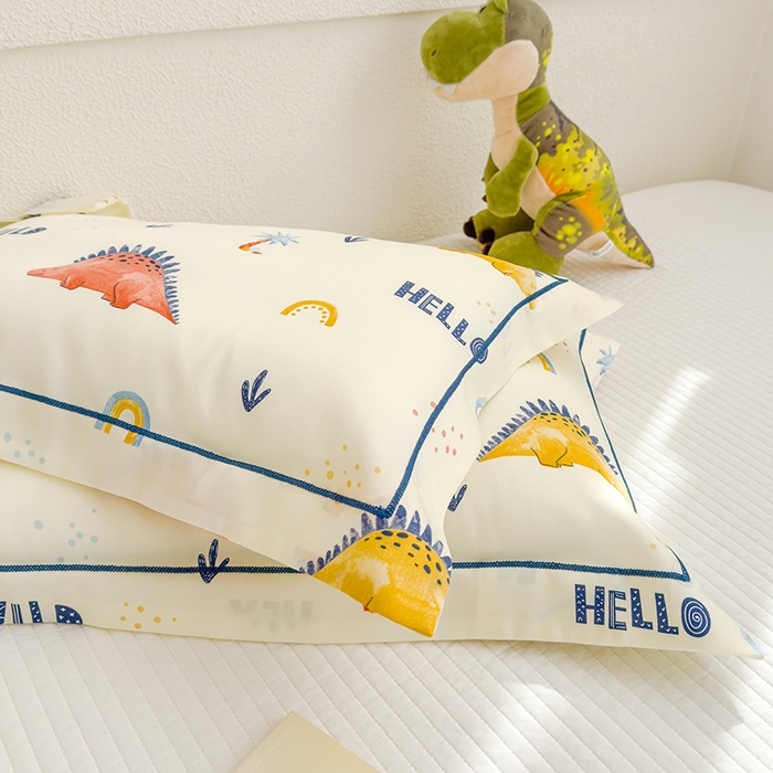 91家纺网 家纺一手货源 找家纺 良佐生活 2026新款60支天丝卡通枕套 彩虹恐龙