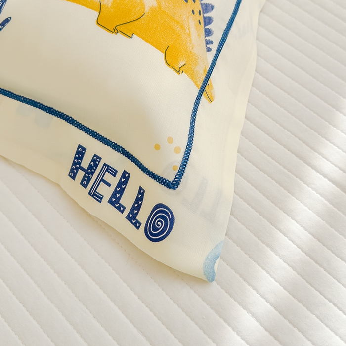 91家纺网 家纺一手货源 找家纺 良佐生活 2026新款60支天丝卡通枕套 彩虹恐龙