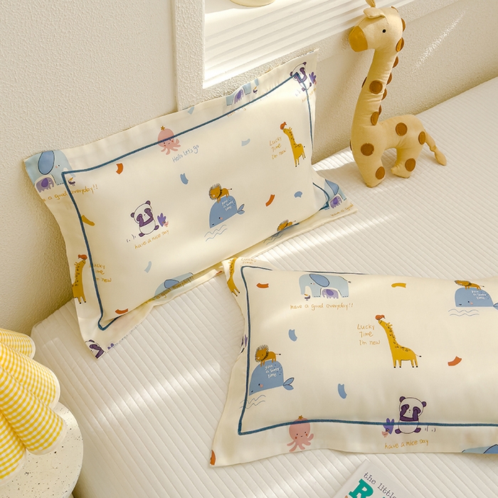 91家纺网 家纺一手货源 找家纺 良佐生活 2026新款60支天丝卡通枕套 海洋伙伴