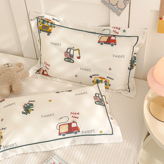 91家纺网 家纺一手货源 找家纺 良佐生活 2026新款60支天丝卡通枕套 恐龙奇遇记