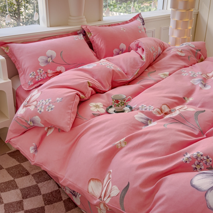 91家纺网 家纺一手货源 找家纺 佑佳家纺 2024新款磨毛印花植物羊绒单被套 那时花开-粉