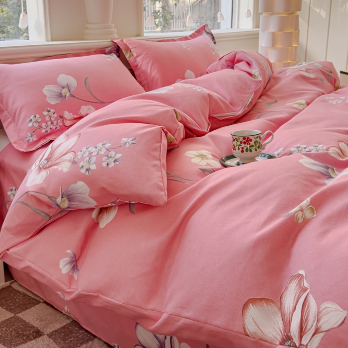 91家纺网 家纺一手货源 找家纺 佑佳家纺 2024新款磨毛印花植物羊绒单被套 那时花开-粉