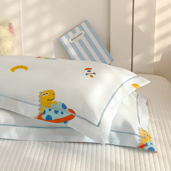 91家纺网 家纺一手货源 找家纺 良佐生活 2026新款60支天丝卡通枕套 寻梦太空