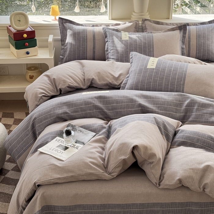 91家纺网 家纺一手货源 找家纺  佑佳家纺 2024新款磨毛印花植物羊绒单被套 时光隧道