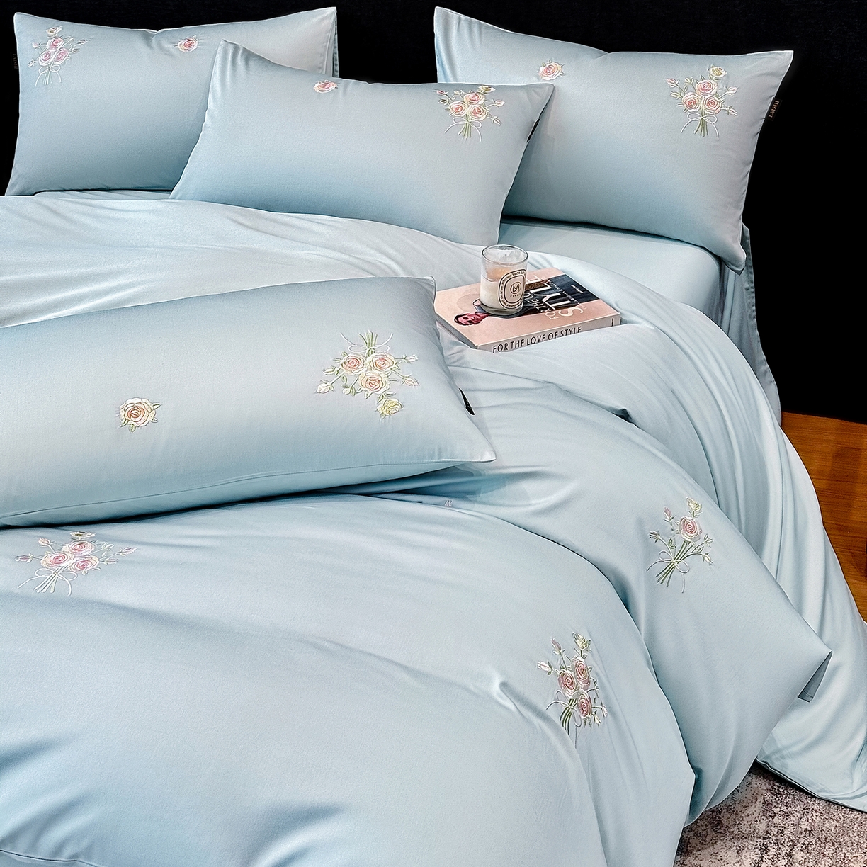 91家纺网 家纺一手货源 找家纺 莱势 2026新品100支纯棉全棉50x50s贡缎长绒棉刺绣绣花四件套高端礼盒-花影 花影-天空蓝