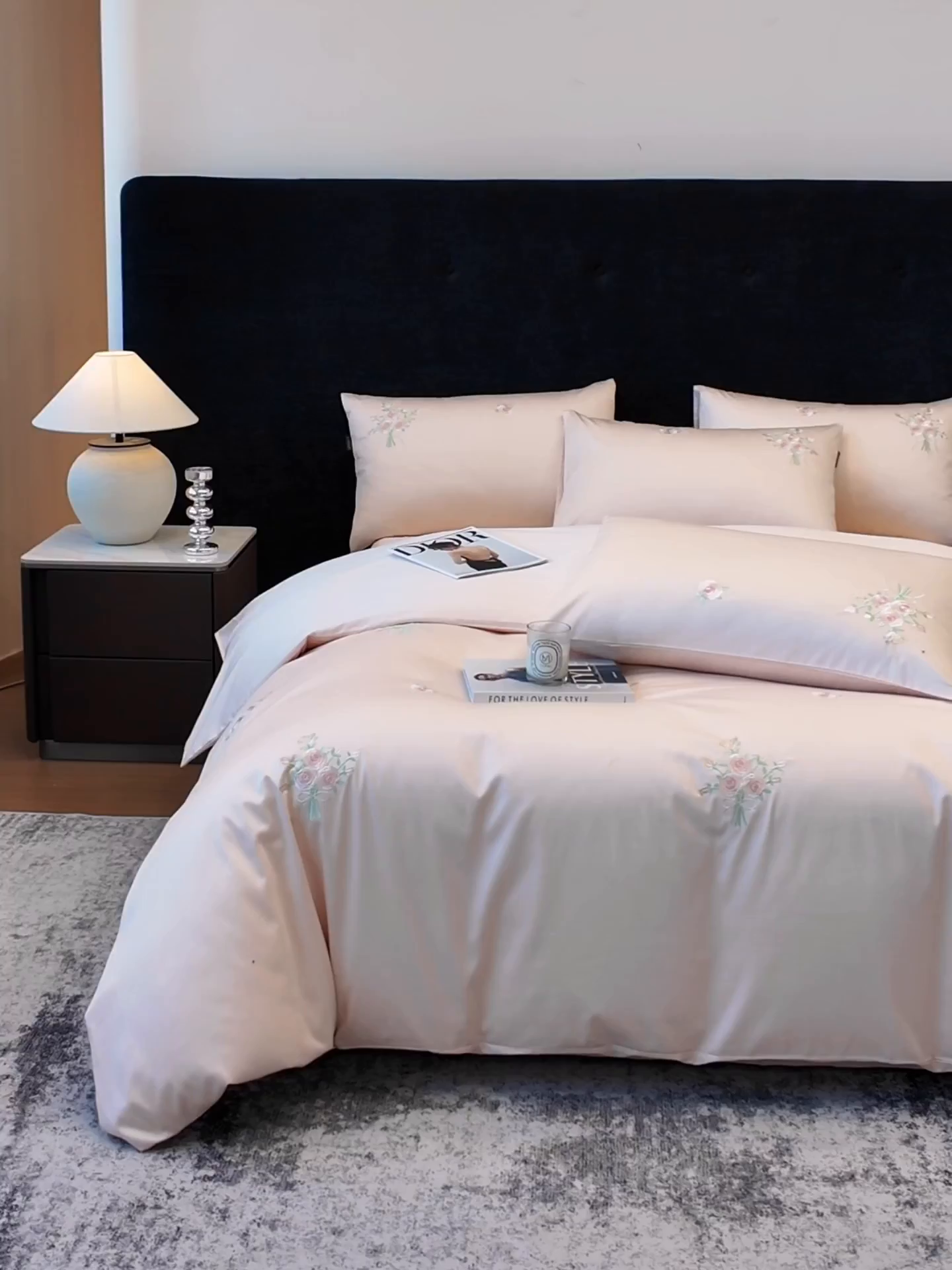 91家纺网 家纺一手货源 找家纺 莱势 2026新品100支纯棉全棉50x50s贡缎长绒棉刺绣绣花四件套高端礼盒-花影 花影-轻奢粉