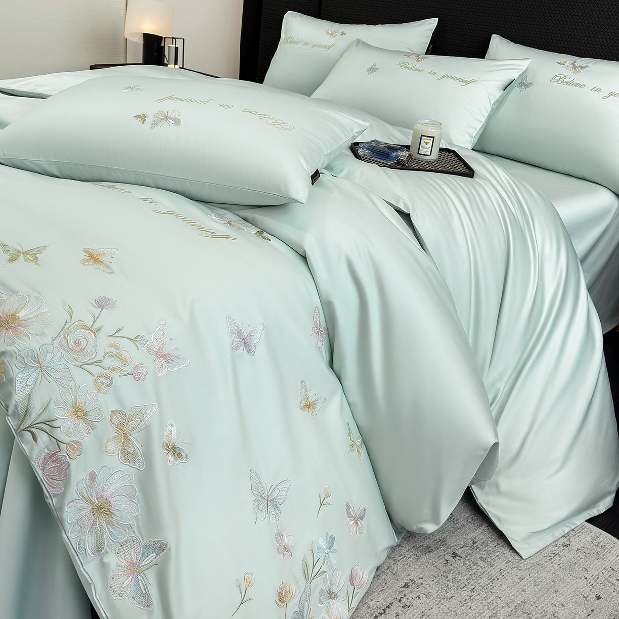 91家纺网 家纺一手货源 找家纺 莱势 2026新品100支纯棉全棉50x50s贡缎长绒棉刺绣绣花四件套高端礼盒-蝴蝶泉边 蝴蝶泉边-清新绿