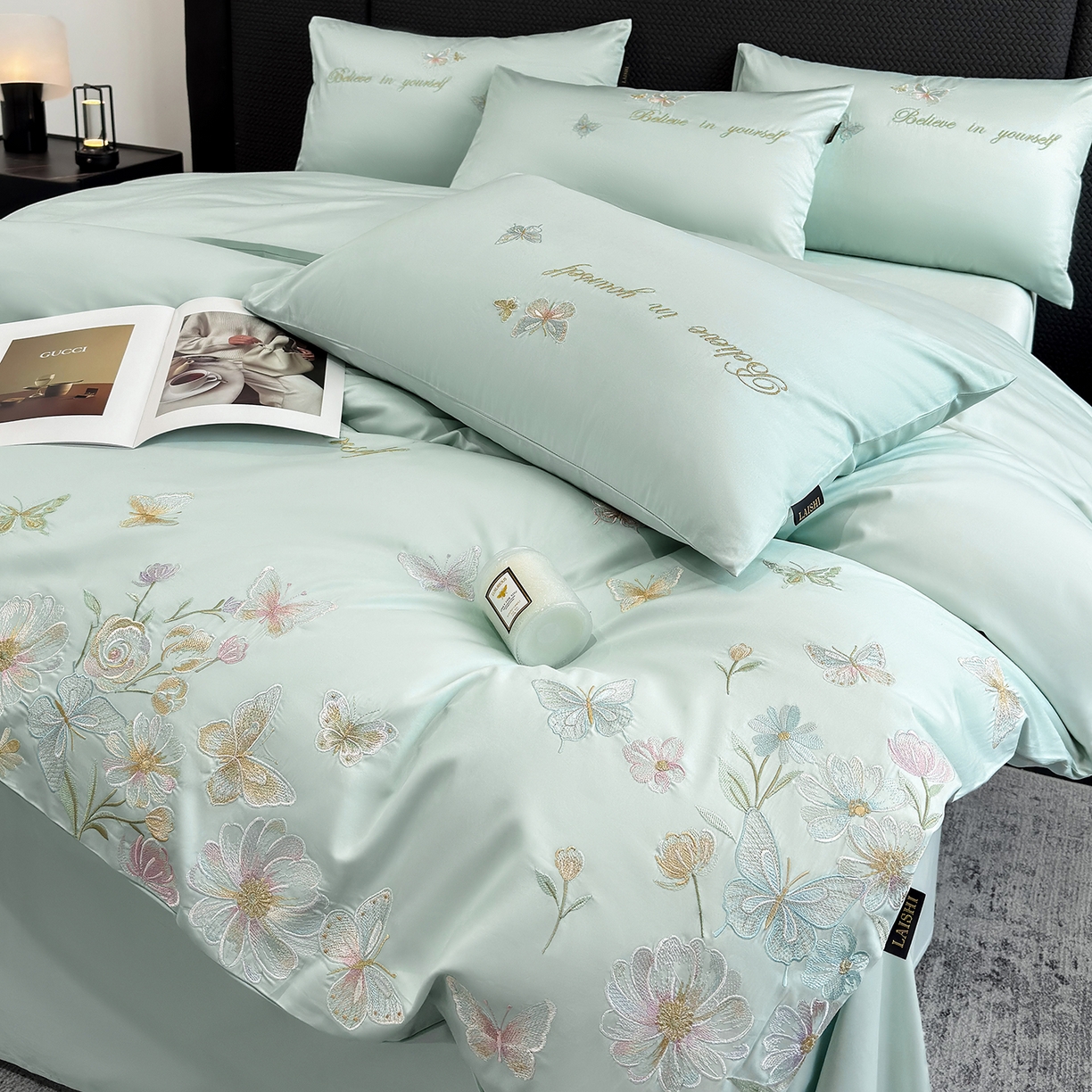 91家纺网 家纺一手货源 找家纺 莱势 2026新品100支纯棉全棉50x50s贡缎长绒棉刺绣绣花四件套高端礼盒-蝴蝶泉边 蝴蝶泉边-清新绿