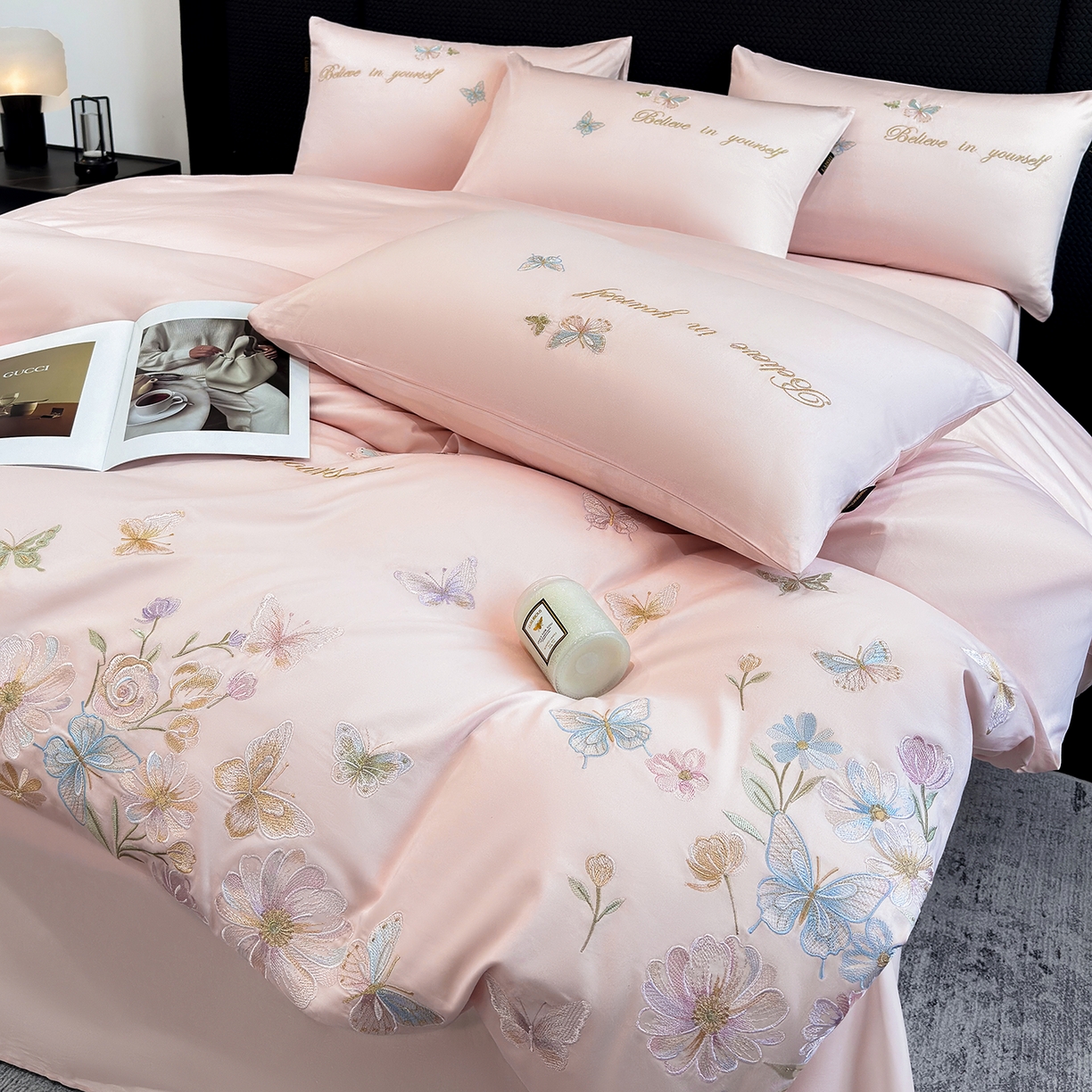 91家纺网 家纺一手货源 找家纺 莱势 2026新品100支纯棉全棉50x50s贡缎长绒棉刺绣绣花四件套高端礼盒-蝴蝶泉边 蝴蝶泉边-轻奢粉