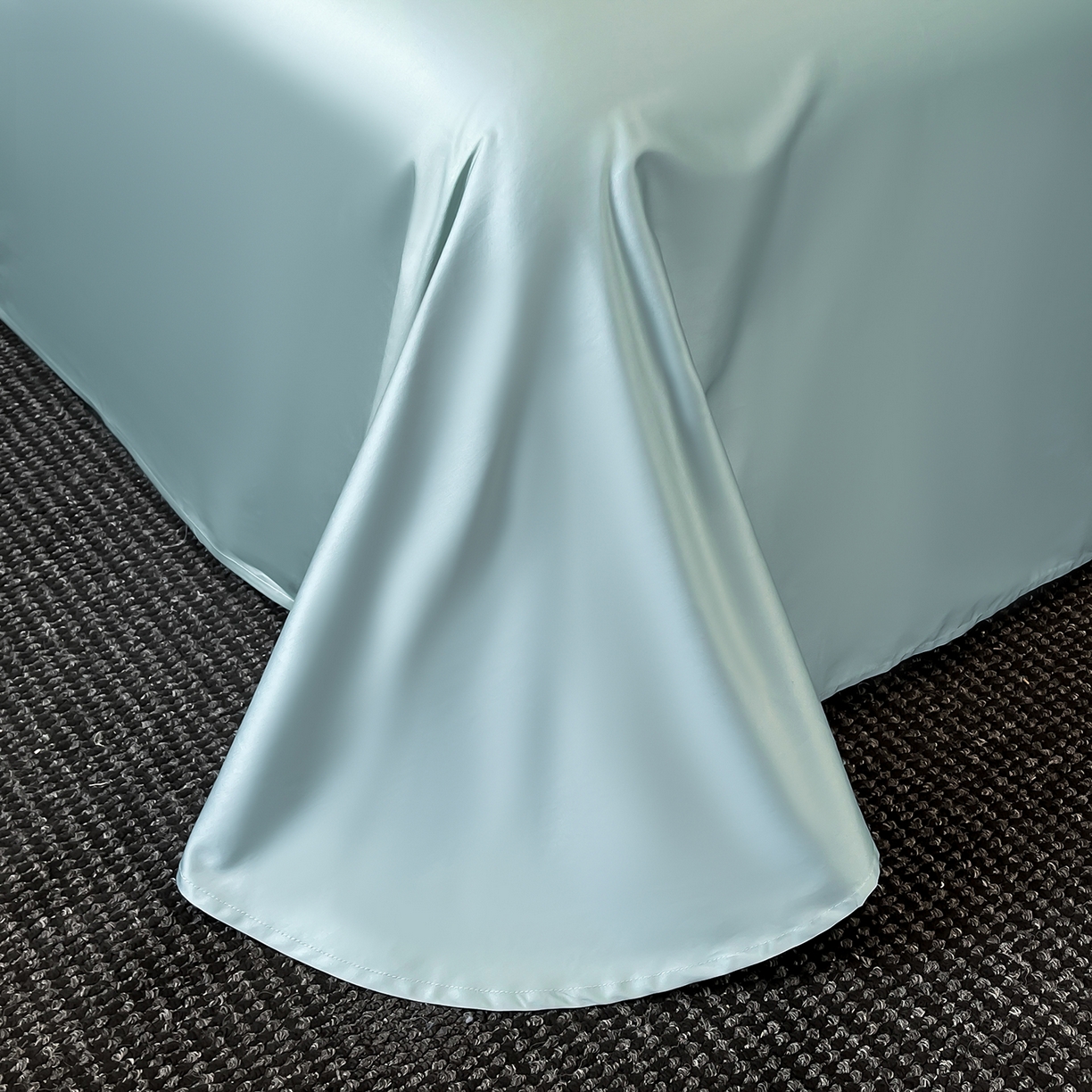 91家纺网 家纺一手货源 找家纺 置顶家纺 2026新款亲肤棉玫瑰刺绣提花卡罗拉系列四件套 卡罗拉-天空蓝