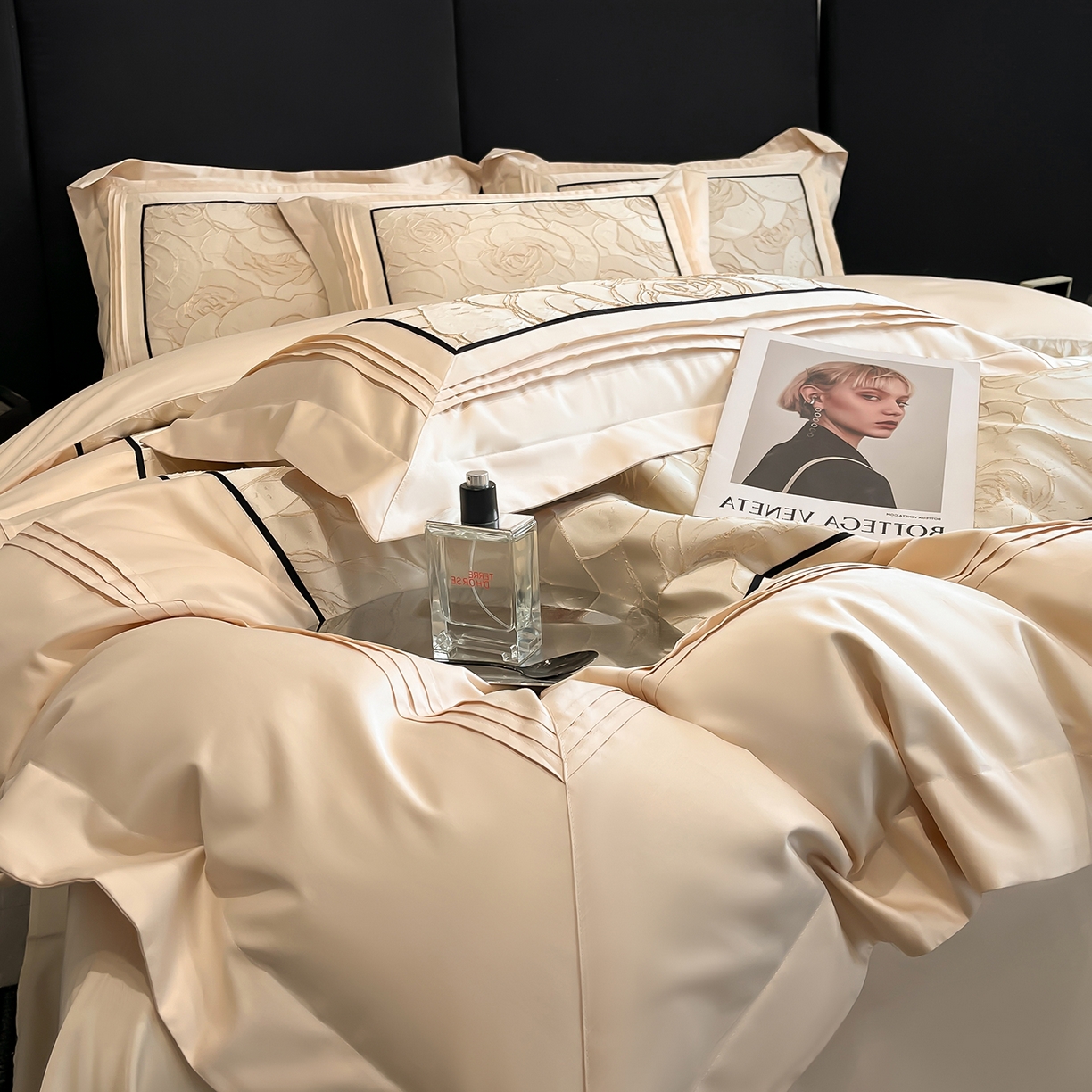 91家纺网 家纺一手货源 找家纺 置顶家纺 2026新款亲肤棉玫瑰刺绣提花卡罗拉系列四件套 卡罗拉-浅香槟