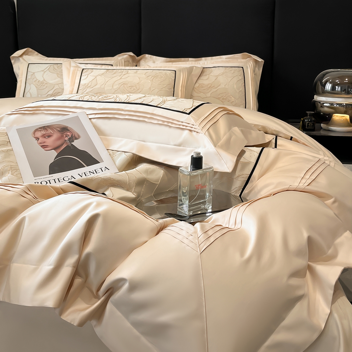 91家纺网 家纺一手货源 找家纺 置顶家纺 2026新款亲肤棉玫瑰刺绣提花卡罗拉系列四件套 卡罗拉-浅香槟