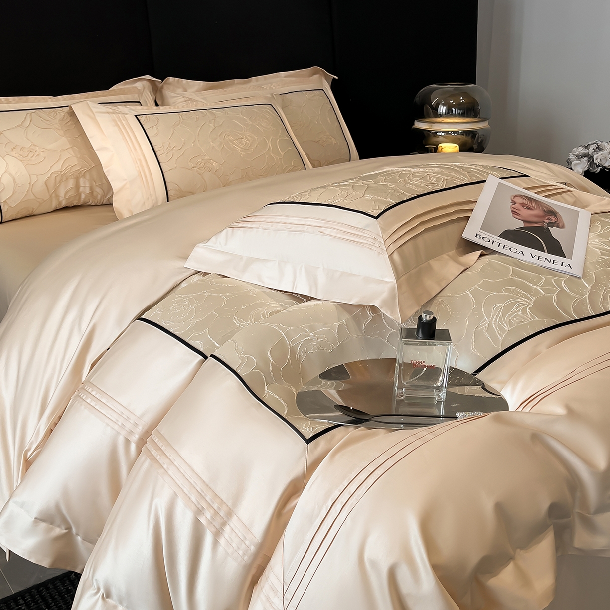 91家纺网 家纺一手货源 找家纺 置顶家纺 2026新款亲肤棉玫瑰刺绣提花卡罗拉系列四件套 卡罗拉-浅香槟