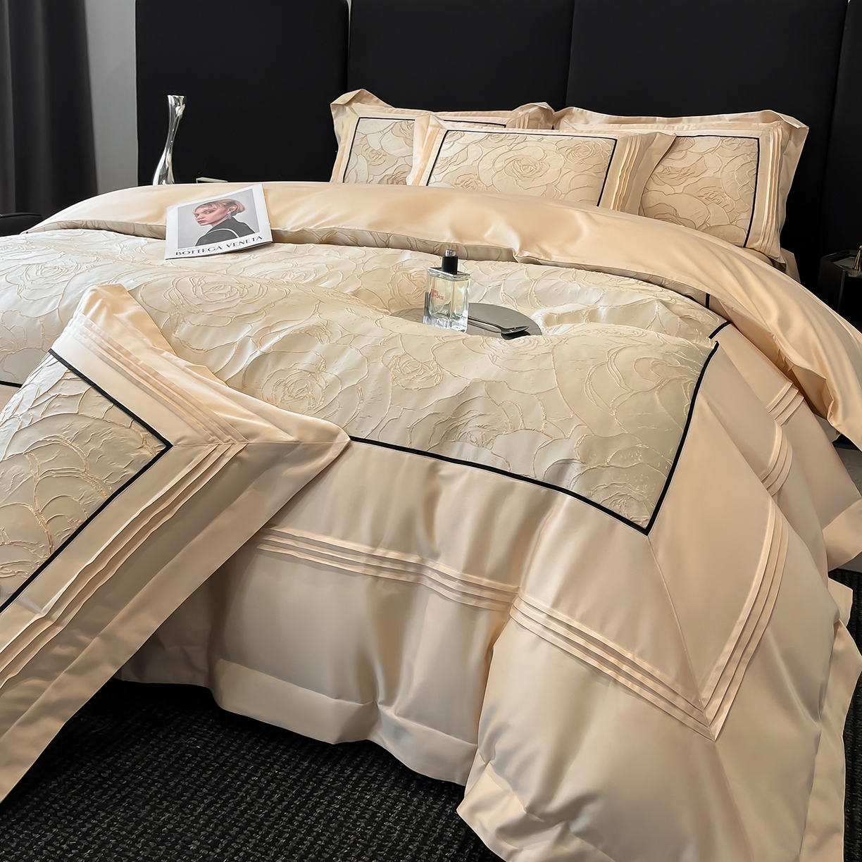 91家纺网 家纺一手货源 找家纺 置顶家纺 2026新款亲肤棉玫瑰刺绣提花卡罗拉系列四件套 卡罗拉-浅香槟