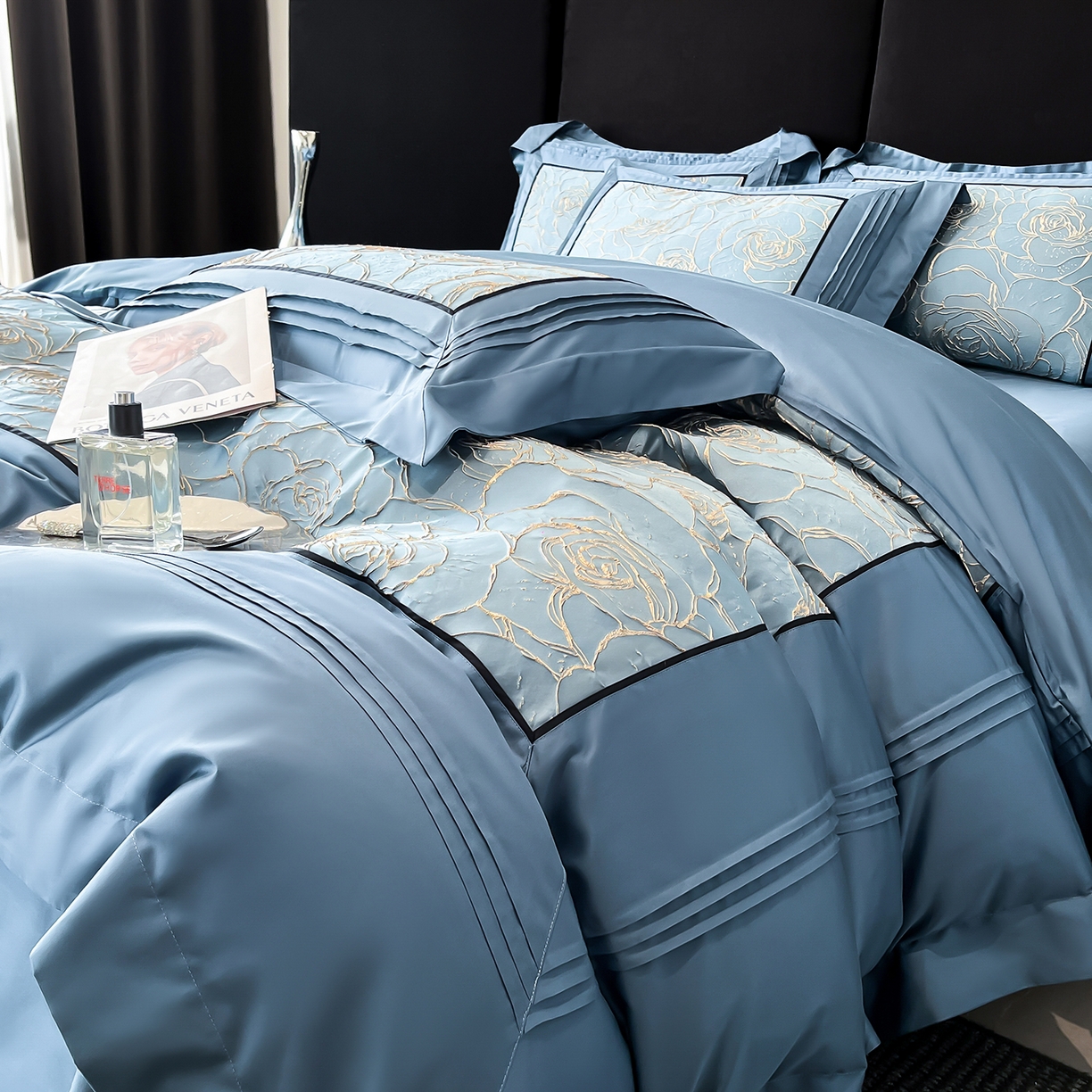 91家纺网 家纺一手货源 找家纺 置顶家纺 2026新款亲肤棉玫瑰刺绣提花卡罗拉系列四件套 卡罗拉-碧蓝