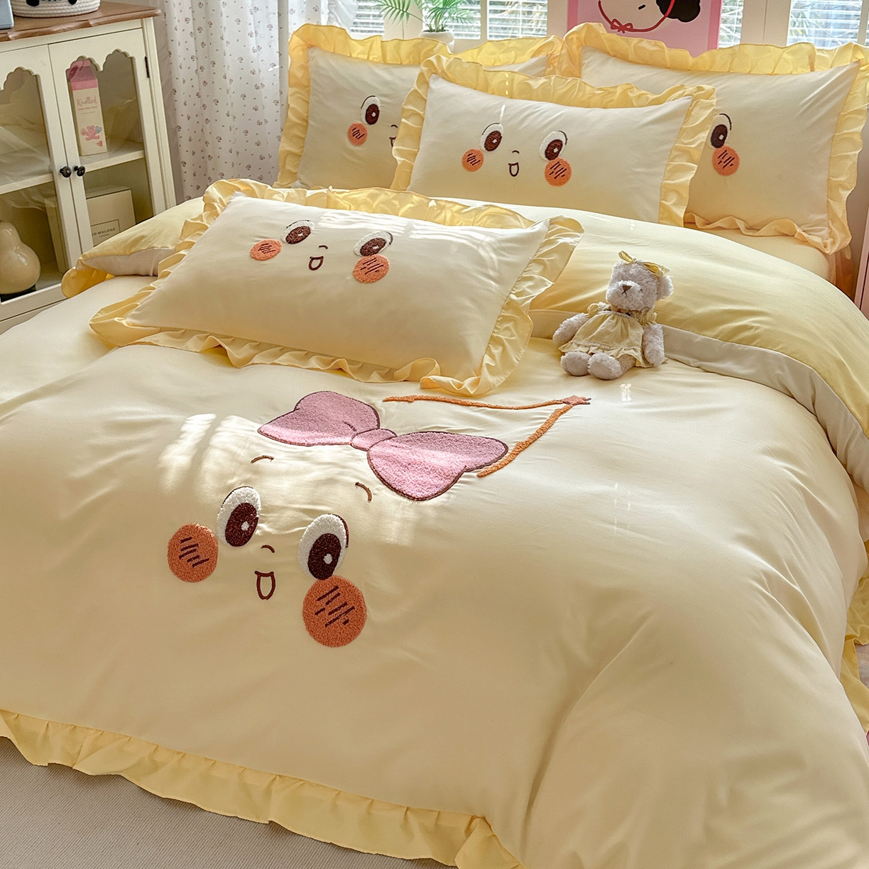 91家纺网 家纺一手货源 找家纺 （总）易禾家纺 2026新款韩版卡通可爱风水洗棉毛巾绣四件套系列（专版花型）