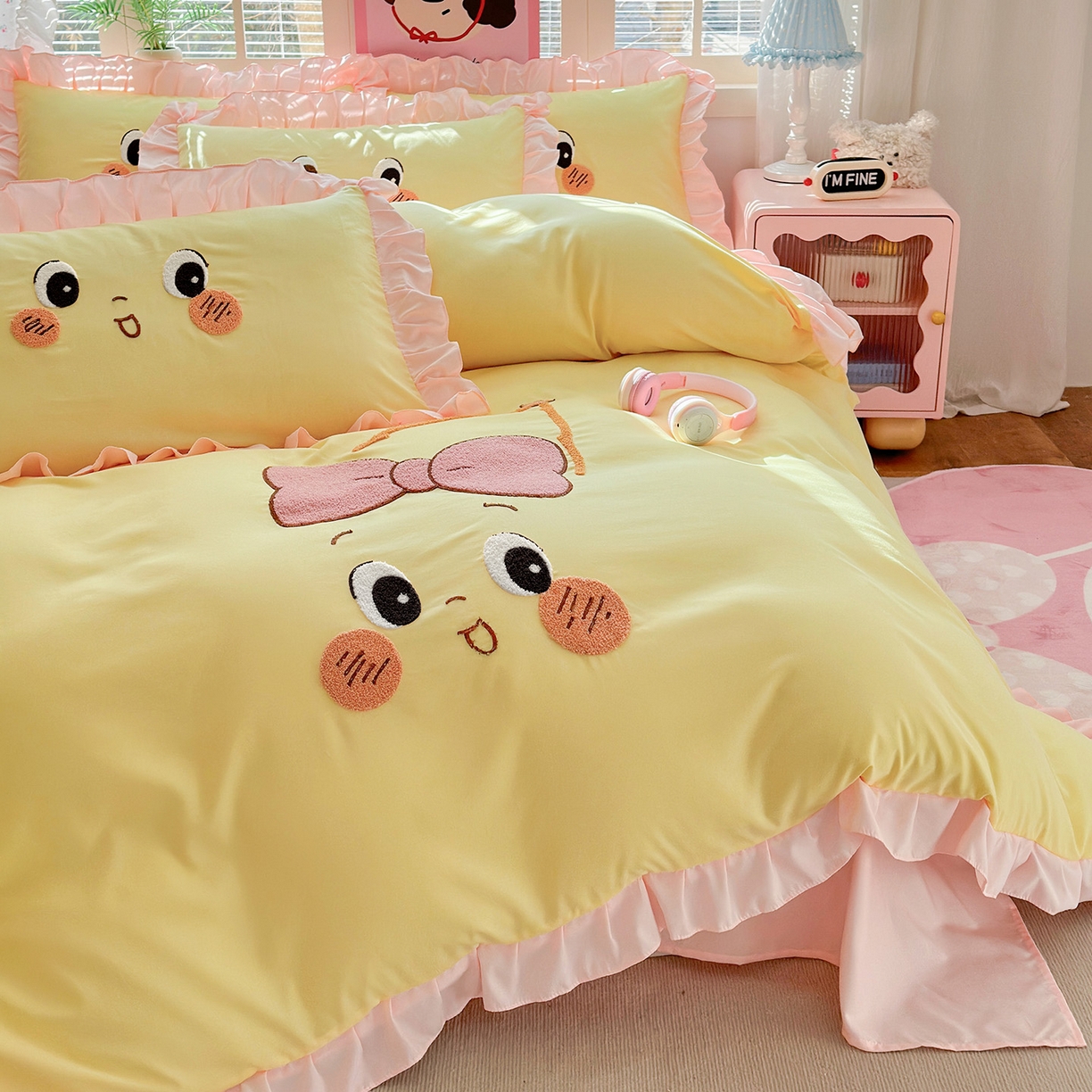 91家纺网 家纺一手货源 找家纺 易禾家纺 2026新款韩版卡通可爱风水洗棉毛巾绣四件套系列（专版花型） 星空梦-黄粉