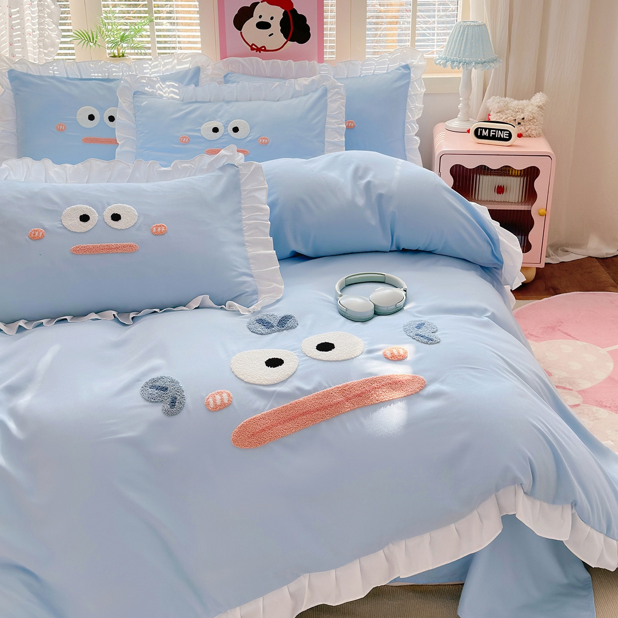 91家纺网 家纺一手货源 找家纺 易禾家纺 2026新款韩版卡通可爱风水洗棉毛巾绣四件套系列（专版花型） 大嘴鱼-浅蓝