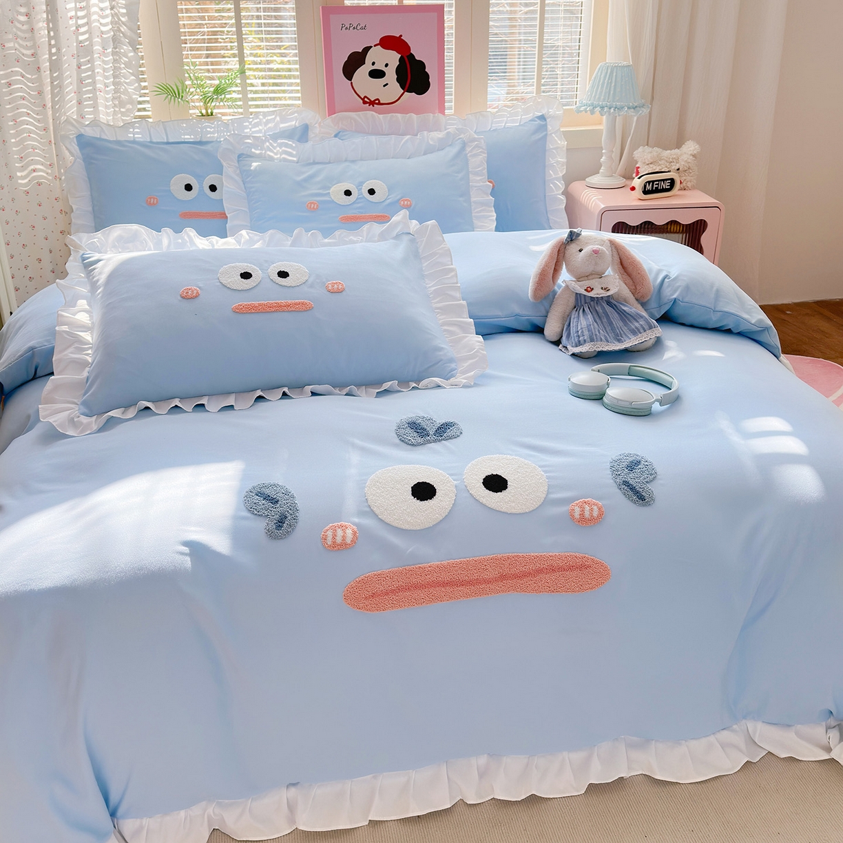 91家纺网 家纺一手货源 找家纺 易禾家纺 2026新款韩版卡通可爱风水洗棉毛巾绣四件套系列（专版花型） 大嘴鱼-浅蓝