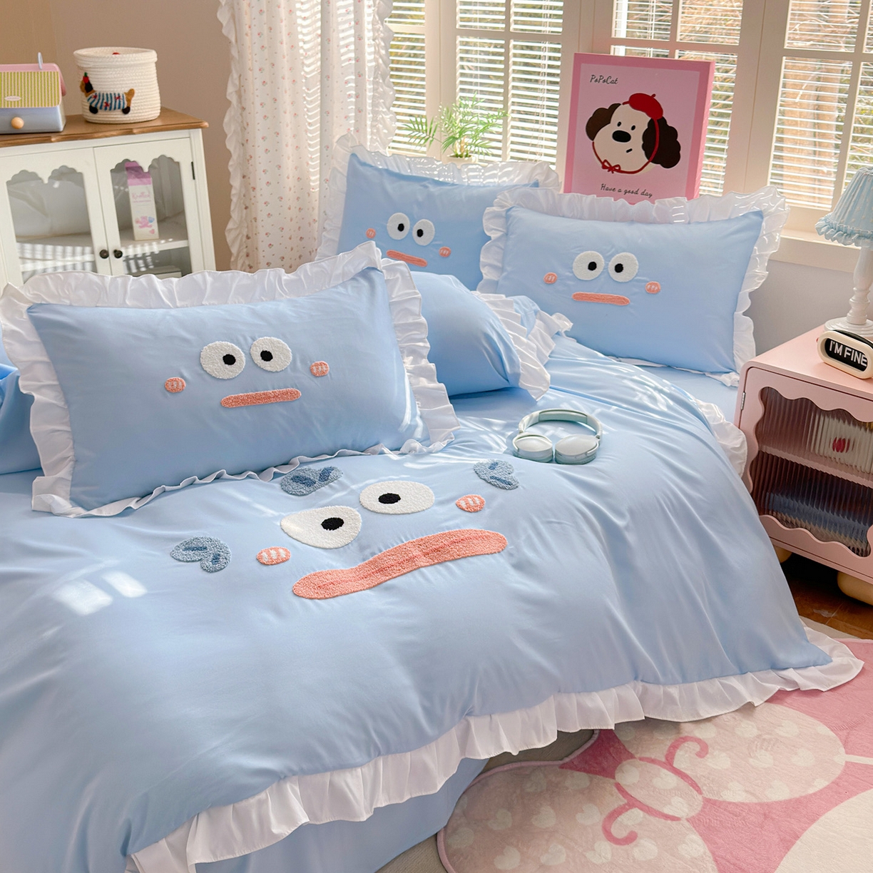 91家纺网 家纺一手货源 找家纺 易禾家纺 2026新款韩版卡通可爱风水洗棉毛巾绣四件套系列（专版花型） 大嘴鱼-浅蓝