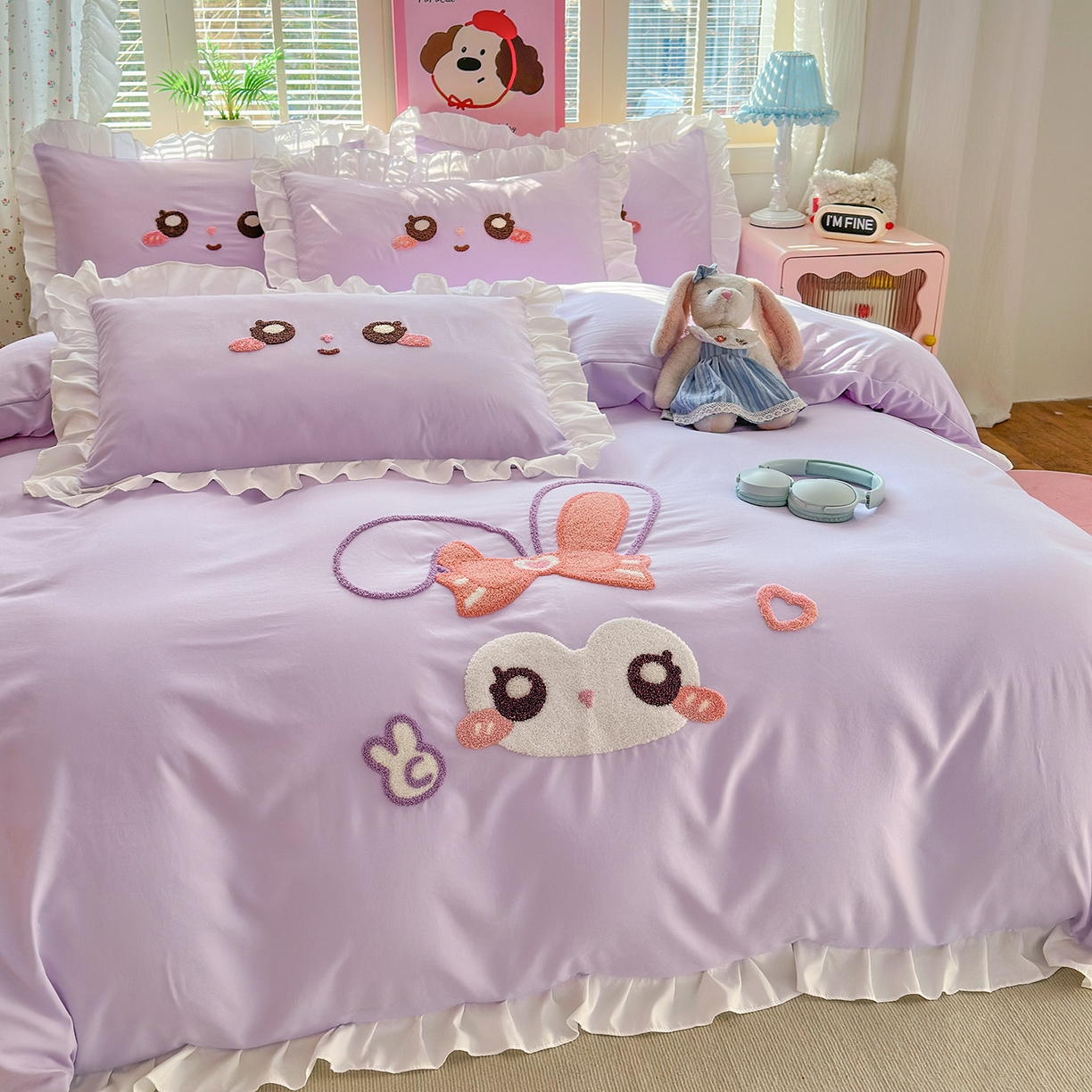 91家纺网 家纺一手货源 找家纺 易禾家纺 2026新款韩版卡通可爱风水洗棉毛巾绣四件套系列（专版花型） 大耳兔-浅紫