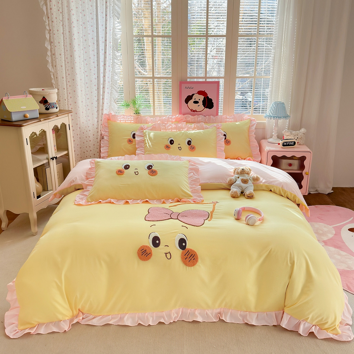 91家纺网 家纺一手货源 找家纺 易禾家纺 2026新款韩版卡通可爱风水洗棉毛巾绣四件套系列（专版花型） 星空梦-黄粉