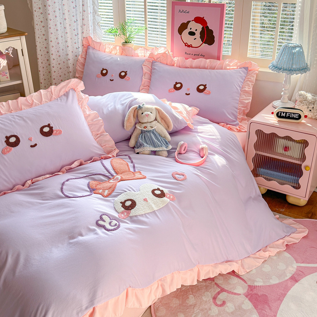 91家纺网 家纺一手货源 找家纺 易禾家纺 2026新款韩版卡通可爱风水洗棉毛巾绣四件套系列（专版花型） 大耳兔-紫粉