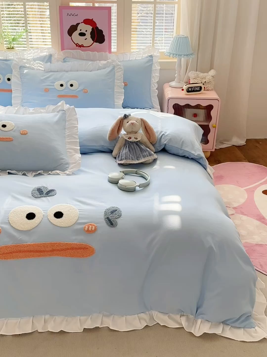 91家纺网 家纺一手货源 找家纺 易禾家纺 2026新款韩版卡通可爱风水洗棉毛巾绣四件套系列（专版花型） 大嘴鱼-浅蓝