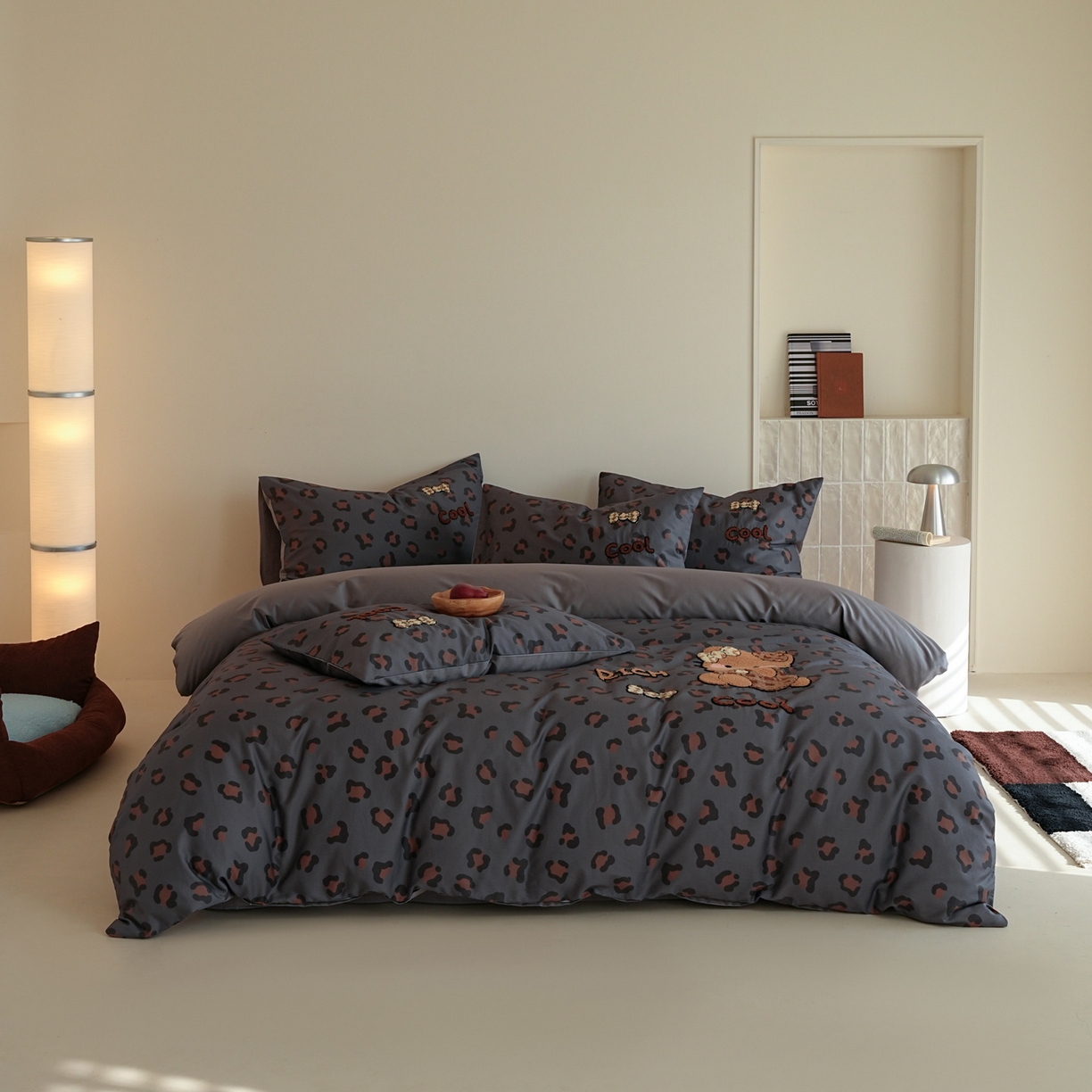 91家纺网 家纺一手货源 找家纺 （总）雅居纺家纺 2026新款50长绒棉豹纹绣花四件套