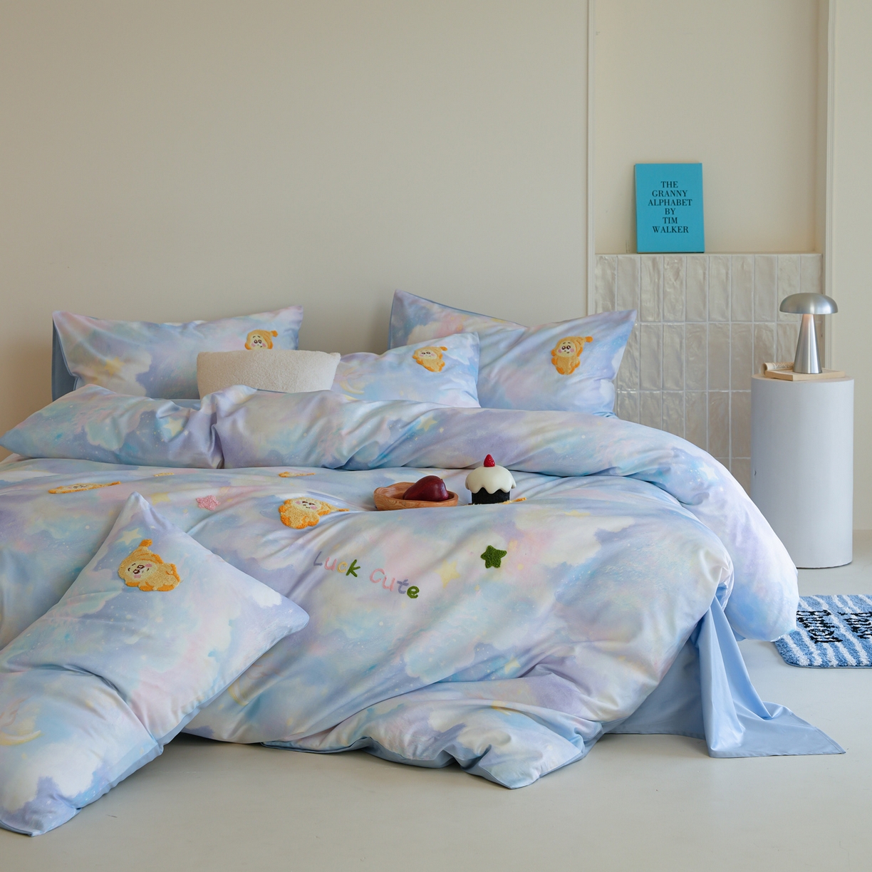 91家纺网 家纺一手货源 找家纺 雅居纺家纺 2026新款50长绒棉满版绣花四件套 满天星