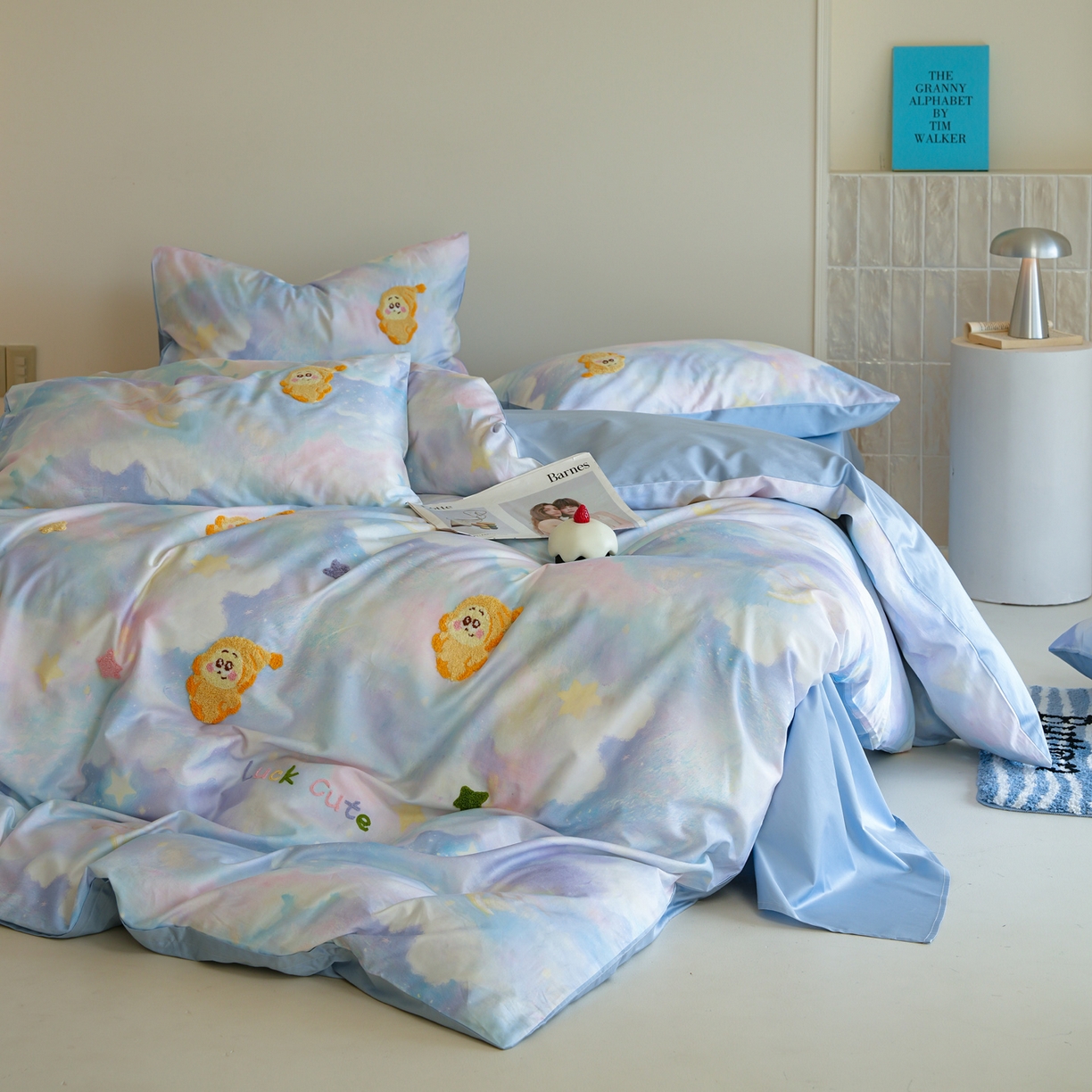 91家纺网 家纺一手货源 找家纺 雅居纺家纺 2026新款50长绒棉满版绣花四件套 满天星