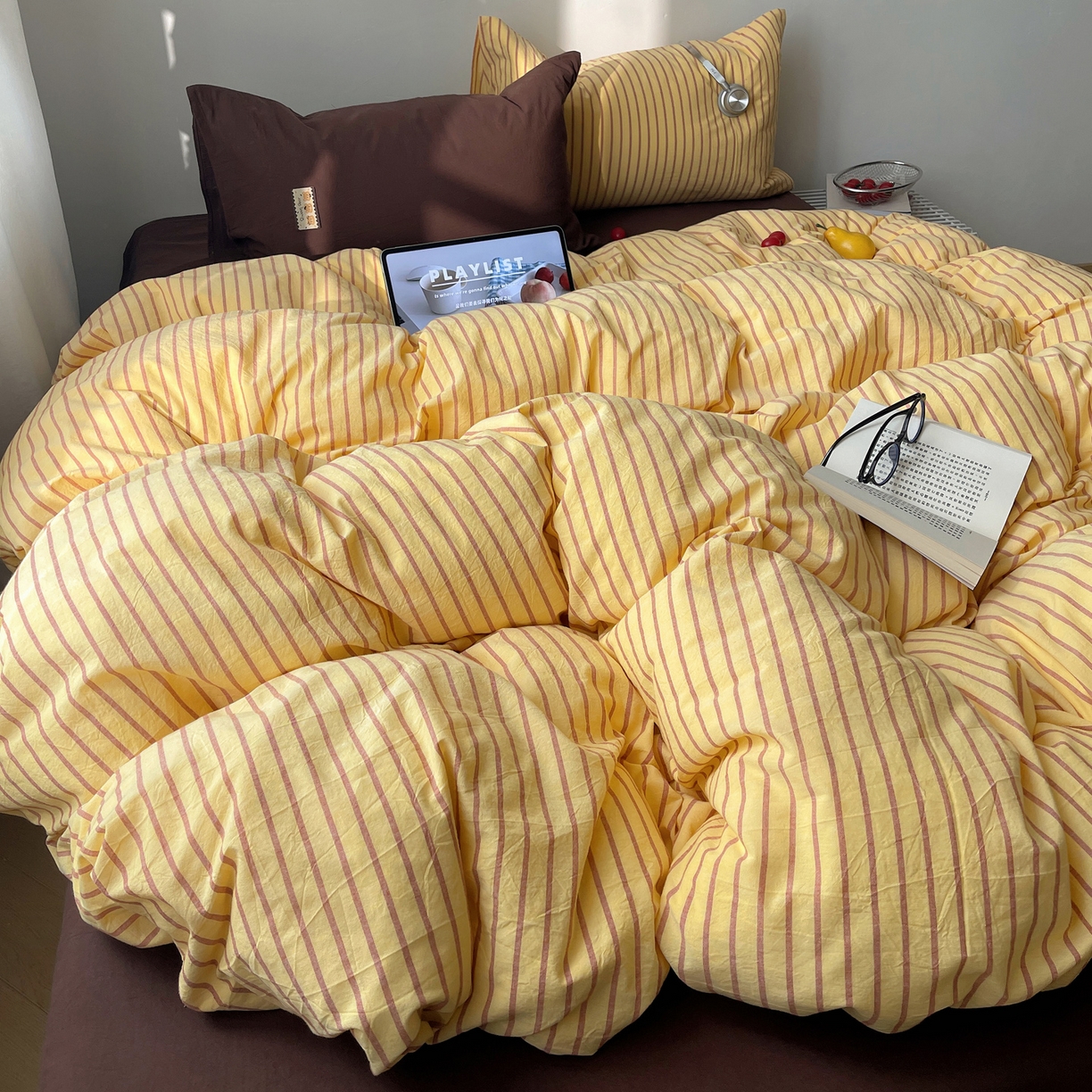 91家纺网 家纺一手货源 找家纺 雅居纺家纺 2026新款全棉色织混搭水洗棉四件套 雾屿-密黄