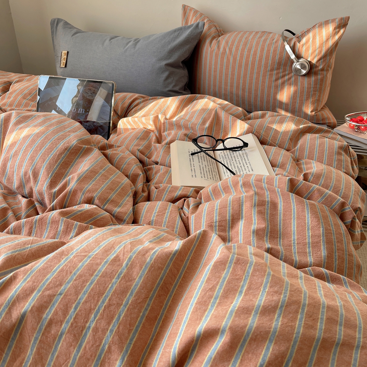 91家纺网 家纺一手货源 找家纺 雅居纺家纺 2026新款全棉色织混搭水洗棉四件套 雾屿-橘黄