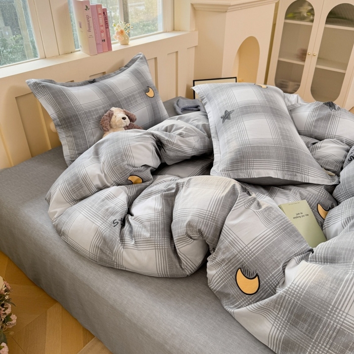 91家纺网 家纺一手货源 找家纺 简冠家纺 2026新款12868印花全棉单被套 星空印记