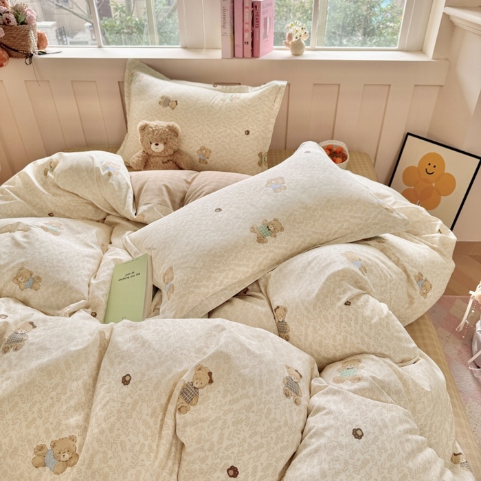 91家纺网 家纺一手货源 找家纺 简冠家纺 2026新款12868印花全棉单被套 布朗熊