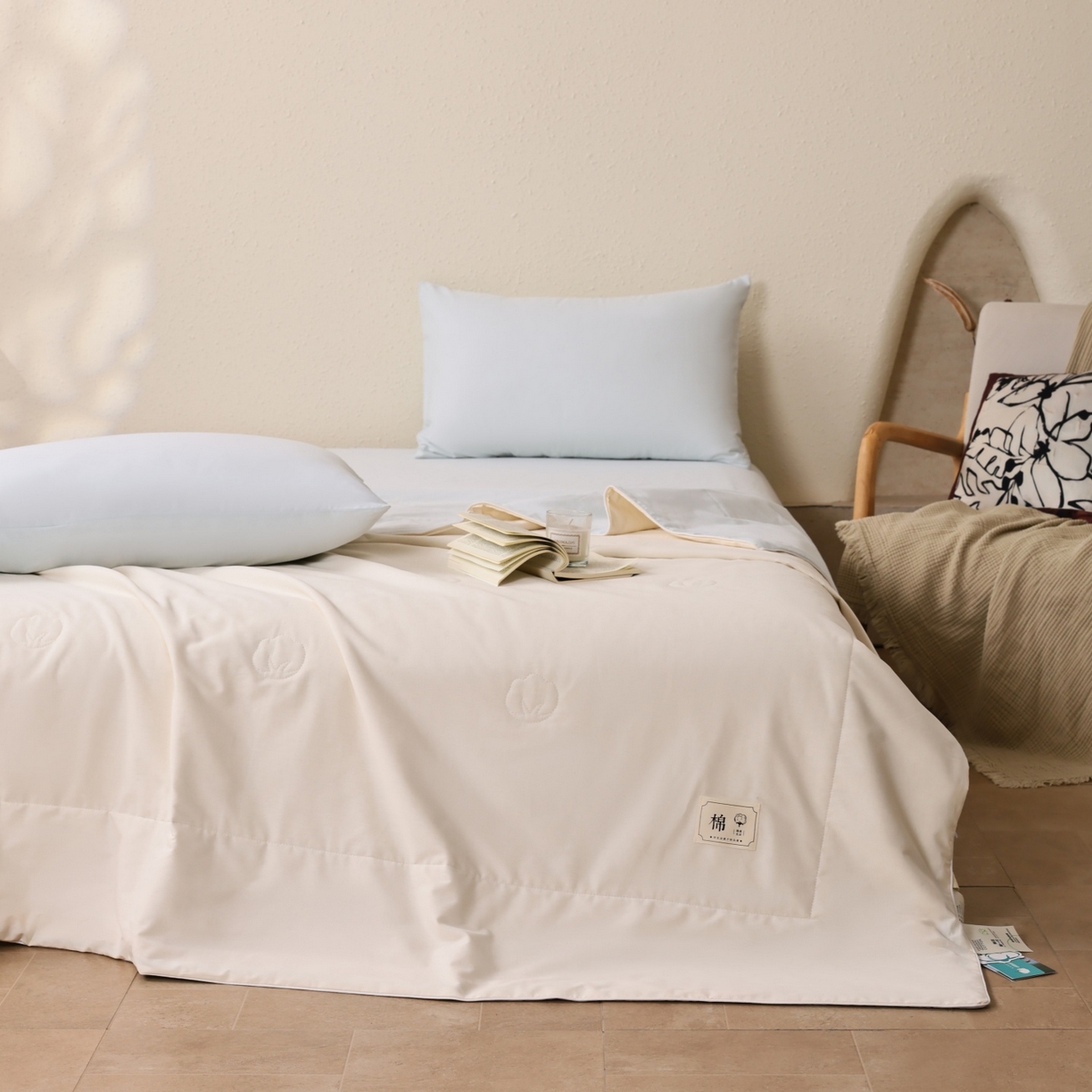 91家纺网 家纺一手货源 找家纺 盛凡家纺 2026新款A类133*72里外全棉100%棉花夏被四件套夏凉被空调被纯色被子被芯（包检测） 茶白+水绿