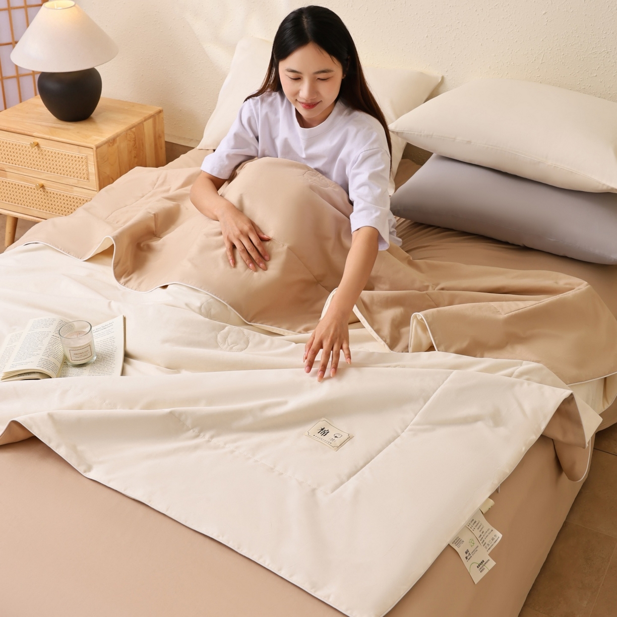 91家纺网 家纺一手货源 找家纺 盛凡家纺 2026新款A类133*72里外全棉100%棉花夏被四件套夏凉被空调被纯色被子被芯（包检测） 茶白+奶咖
