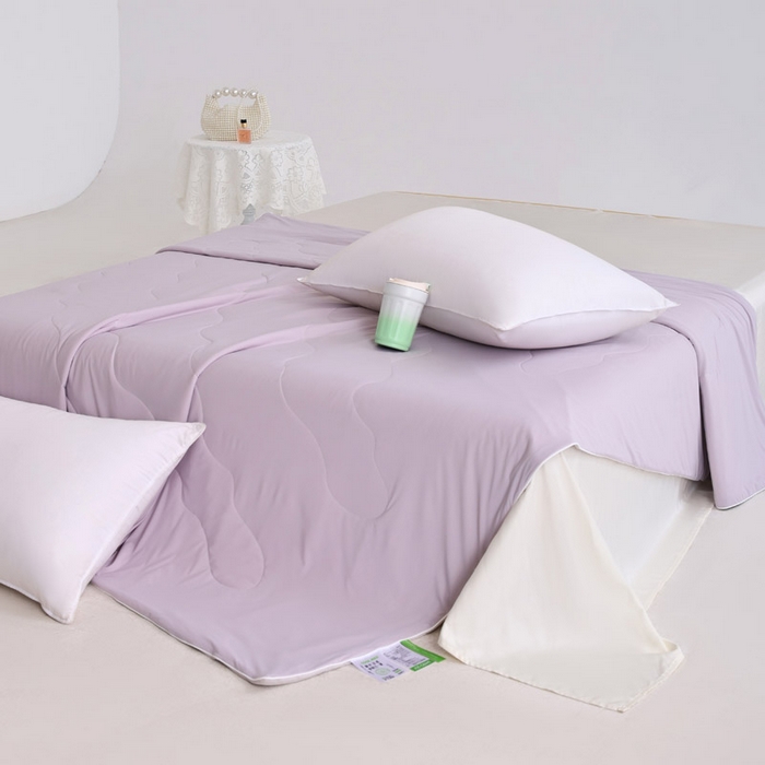 91家纺网 家纺一手货源 找家纺 盛凡家纺 2026新款凉感A类锦氨（170克）55大豆抗菌夏被夏凉被空调被（配礼盒） 曙光紫+幻影灰