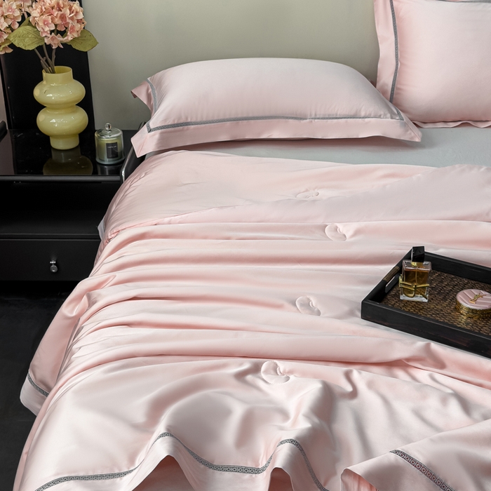 91家纺网 家纺一手货源 找家纺 盛凡家纺 2026新款A类天丝棉夏被被子被芯 玫瑰粉