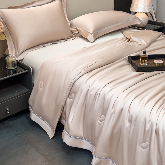 91家纺网 家纺一手货源 找家纺 盛凡家纺 2026新款A类天丝棉夏被被子被芯 浅沙金