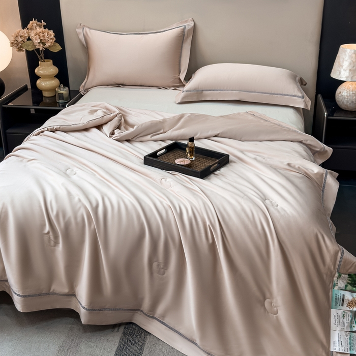 91家纺网 家纺一手货源 找家纺 盛凡家纺 2026新款A类天丝棉夏被被子被芯 浅沙金