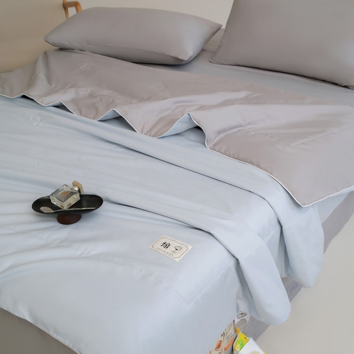 91家纺网 家纺一手货源 找家纺 盛凡家纺 2026新款133*72全棉A类55大豆抗菌夏被空调被夏凉被被子被芯（包检测） 花青兰+幻影灰