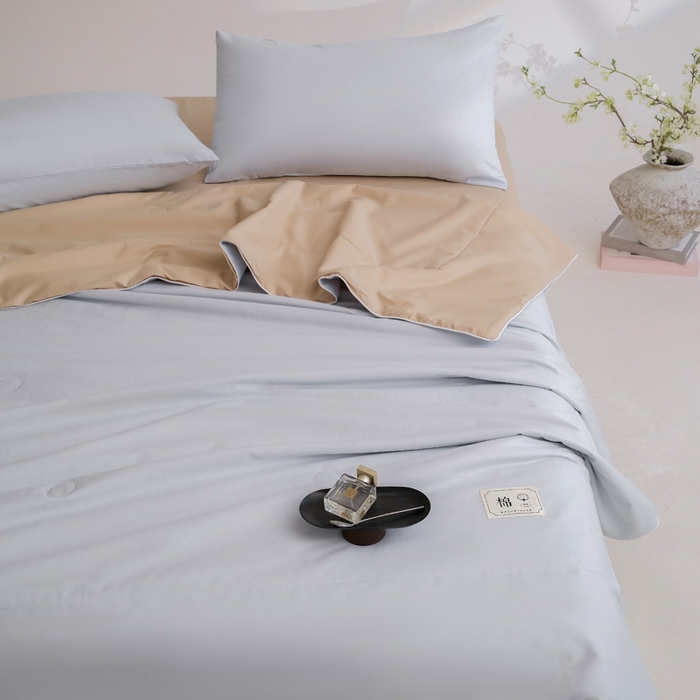 91家纺网 家纺一手货源 找家纺 盛凡家纺 2026新款133*72全棉A类55大豆抗菌夏被空调被夏凉被被子被芯（包检测） 花青兰+奶咖