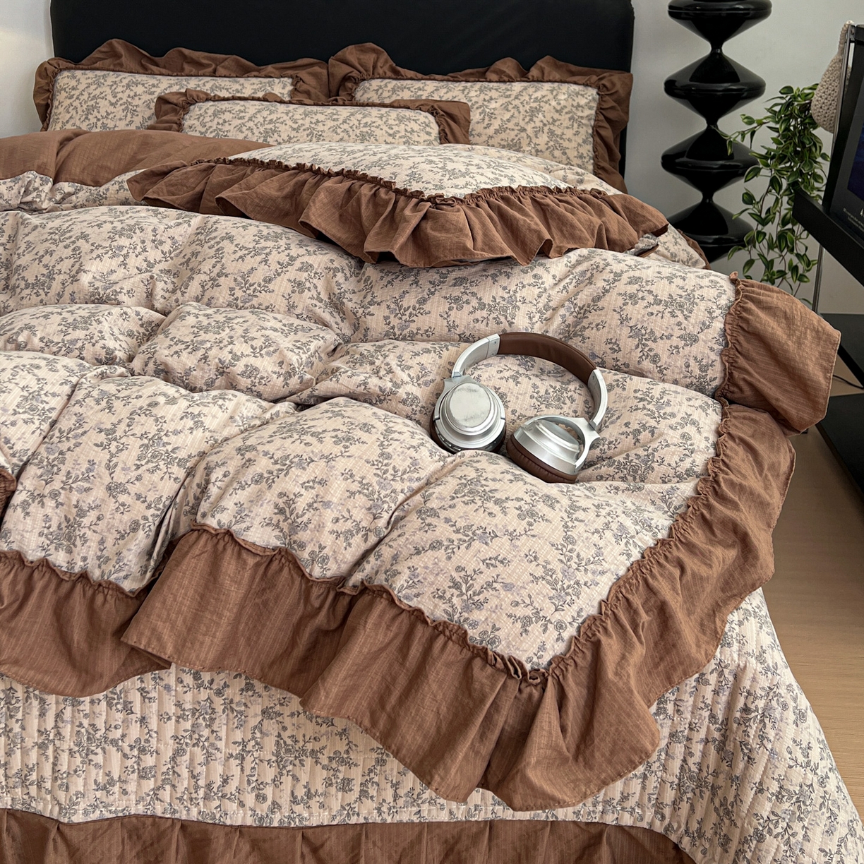 91家纺网 家纺一手货源 找家纺 （总）富米莱（原臻工厂） 2026新款敲可爱奶呼呼云感双层纱韩国大布袋韩版大花边床盖床裙四件套-超级治愈