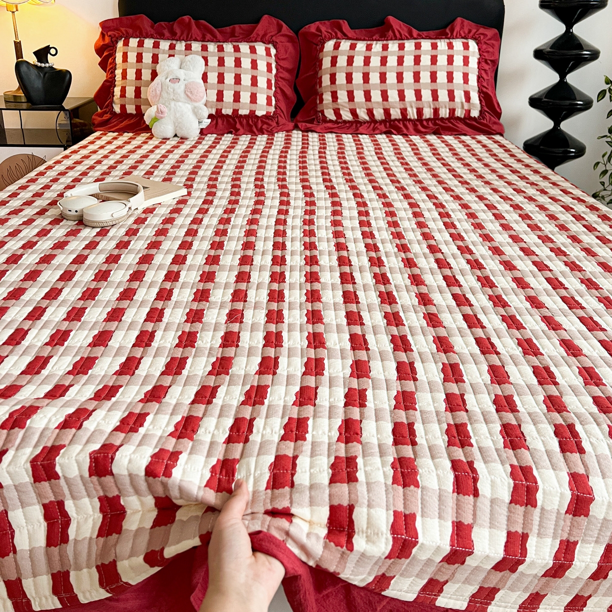 91家纺网 家纺一手货源 找家纺 富米莱（原臻工厂） 2026新款敲可爱奶呼呼云感双层纱韩国大布袋韩版大花边床盖床裙四件套-超级治愈 时光一红