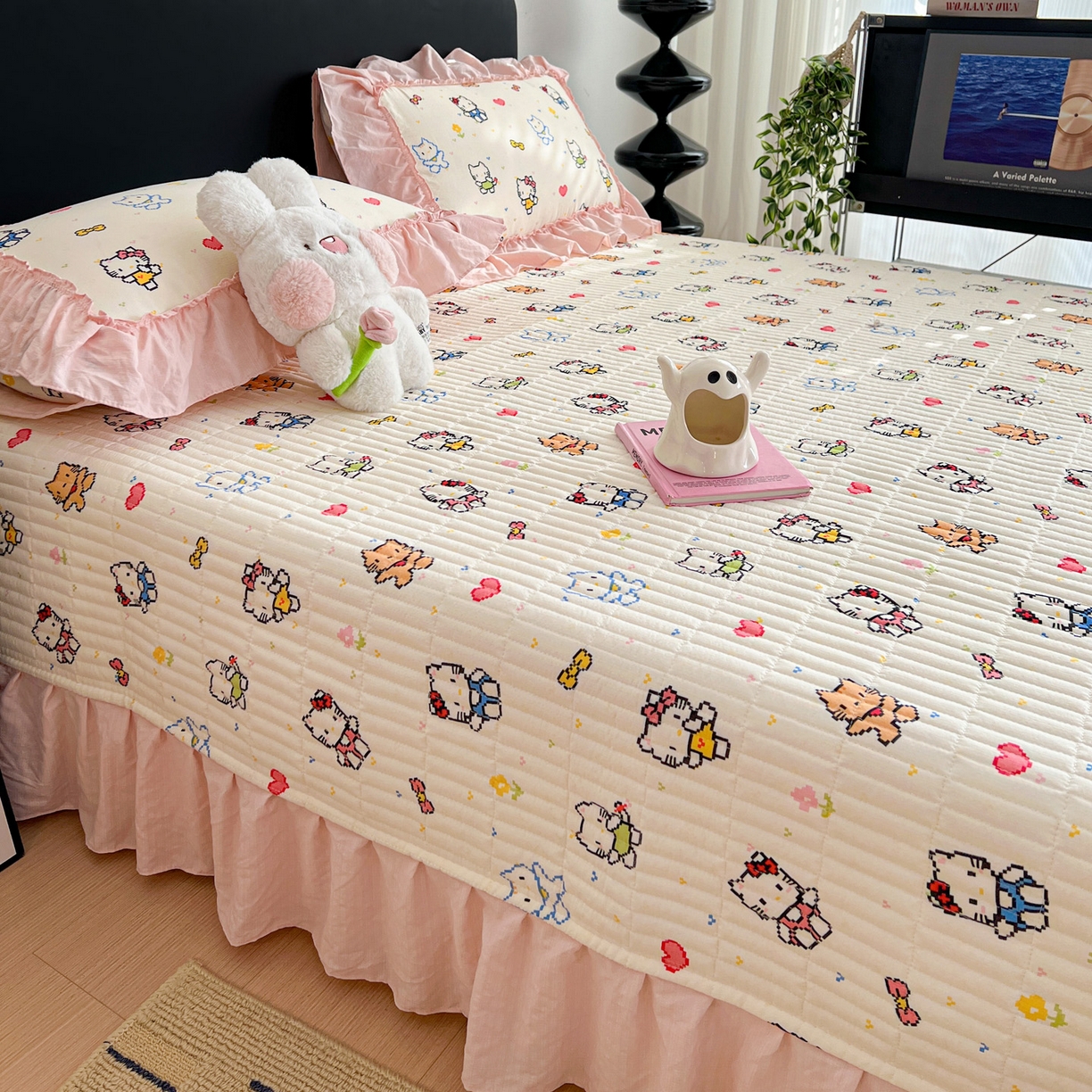 91家纺网 家纺一手货源 找家纺 富米莱（原臻工厂） 2026新款敲可爱奶呼呼云感双层纱韩国大布袋韩版大花边床盖床裙四件套-超级治愈 像素小猫