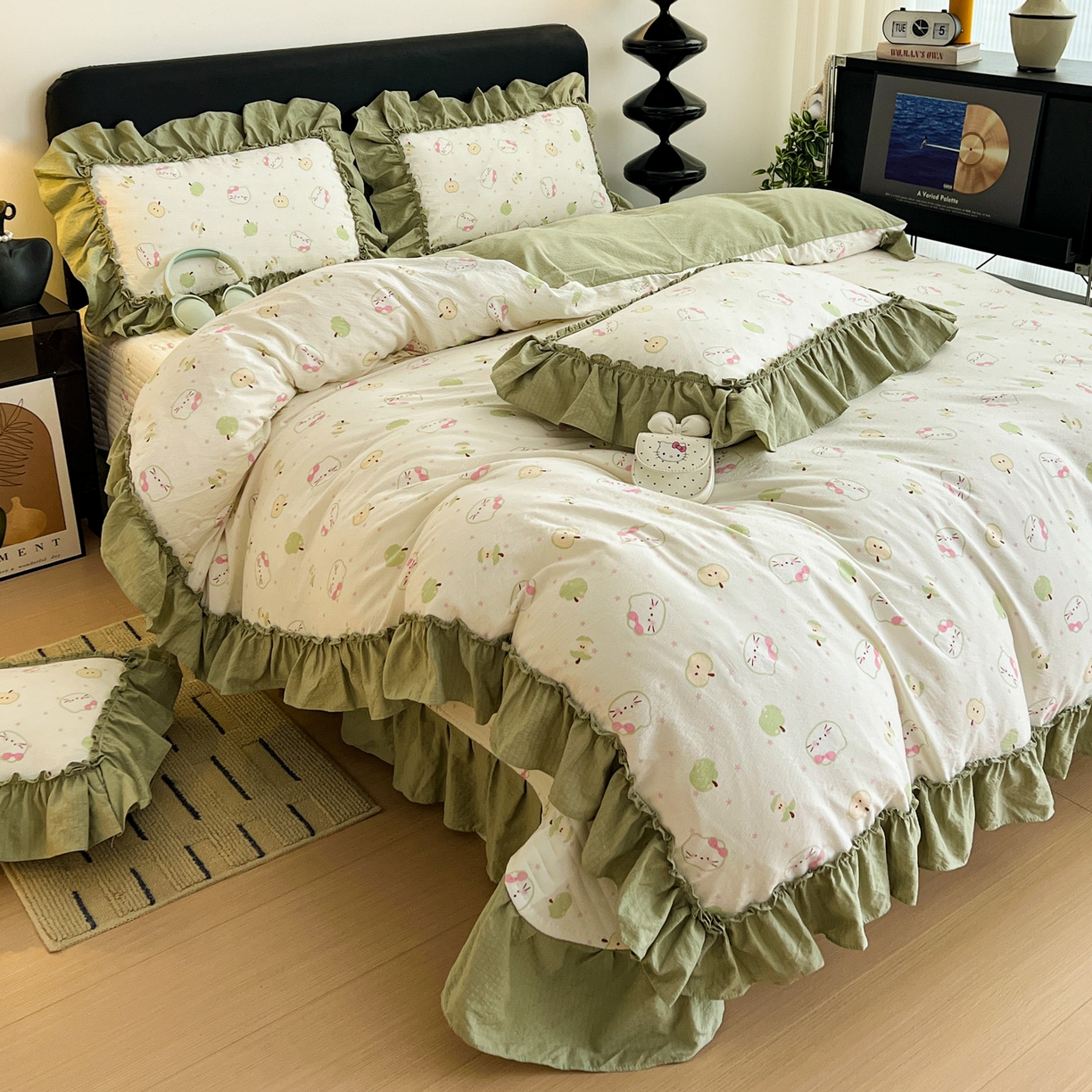 91家纺网 家纺一手货源 找家纺 富米莱（原臻工厂） 2026新款敲可爱奶呼呼云感双层纱韩国大布袋韩版大花边床盖床裙四件套-超级治愈 一口青苹果