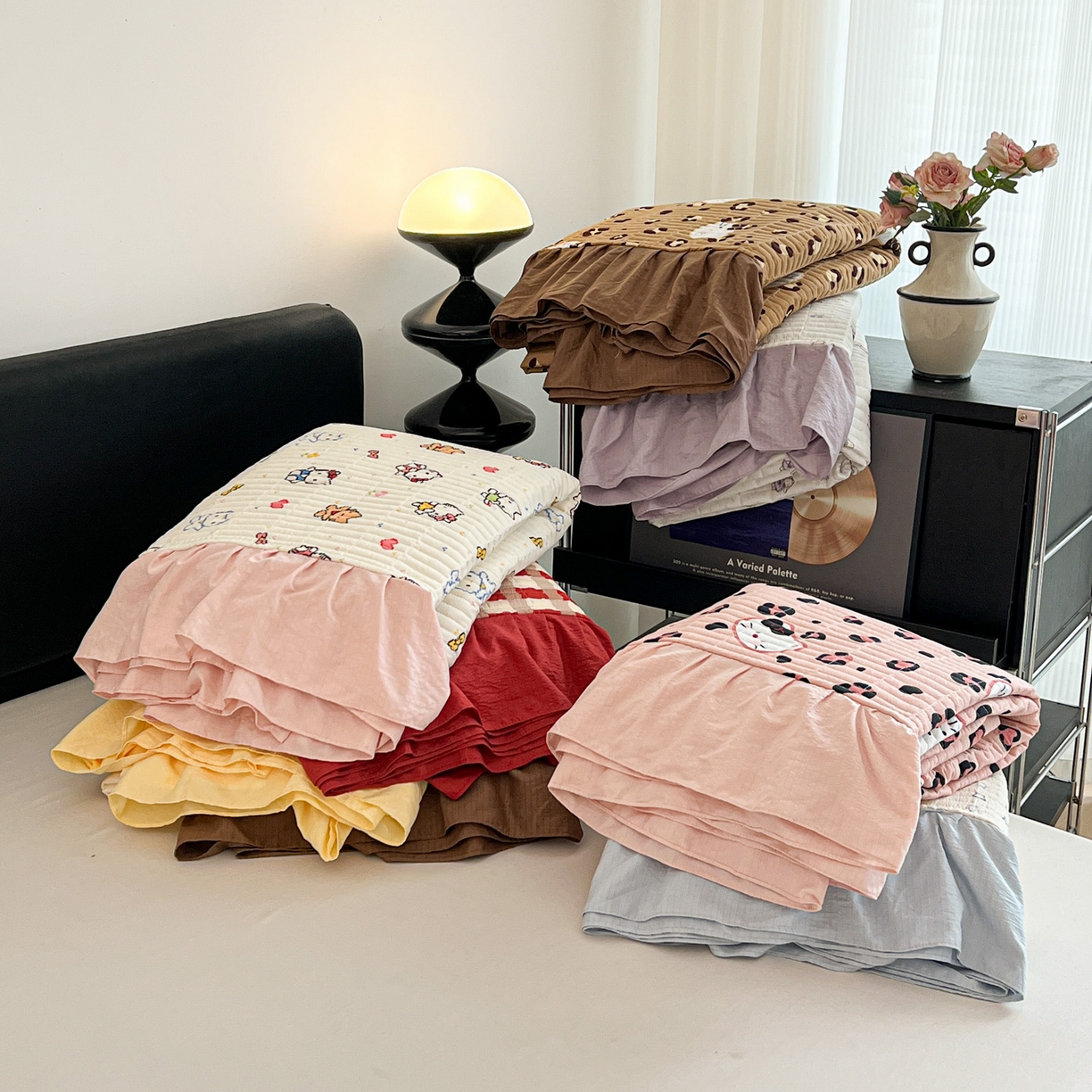 91家纺网 家纺一手货源 找家纺 富米莱（原臻工厂） 2026新款敲可爱奶呼呼云感双层纱韩国大布袋韩版大花边床盖床裙四件套-超级治愈 组合图