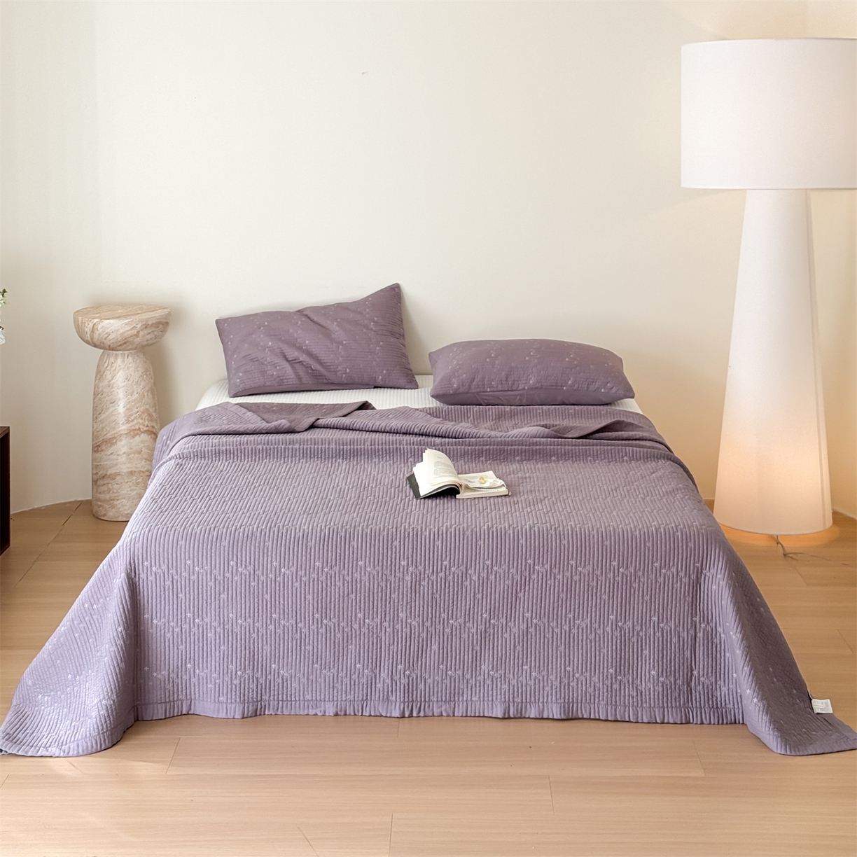 床盖工厂店 2026新款四叶草双面莫代尔天丝填充棉花床盖三件套 钛紫灰