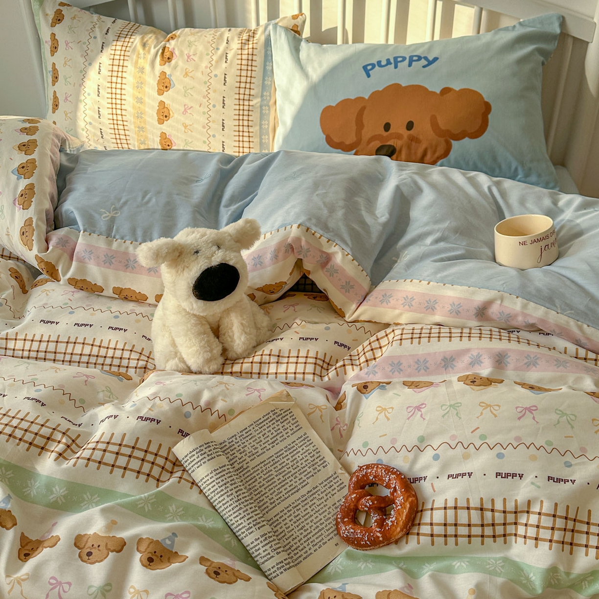 91家纺网 家纺一手货源 找家纺 桃喜 2026新款全棉混搭卡通印花学生三件套四件套 费尔岛蝴蝶结小狗